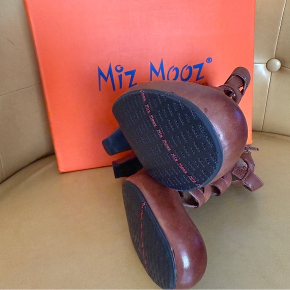 ✨ Miz Mooz Tillman Cutout Heel Booties — Whiskey Brown Pumps — Size 9 — NEW ✨ - Picture 5 of 10